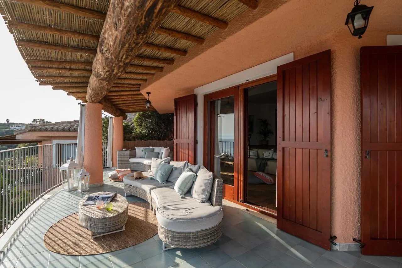Villa Patty With Infinity Pool In Front Of The Sea, Parking And Wifi